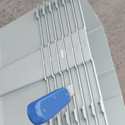 Adapter le boîtier encastré à l’épaisseur d’isolation mesurée.