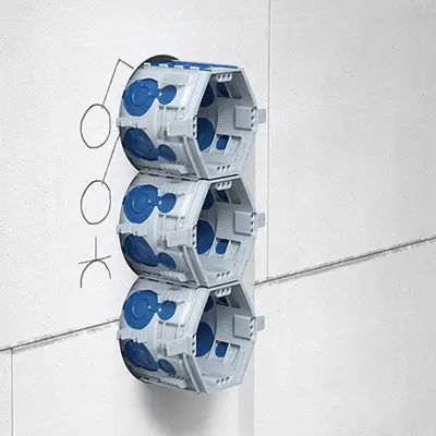 Insert the flush-mounted boxes.