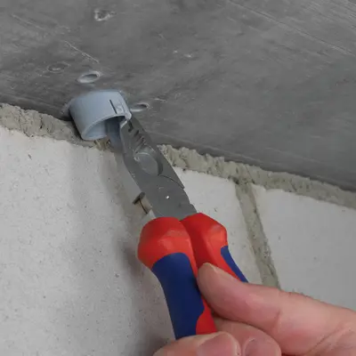 Enlever la bague extérieure pour les tubes M25