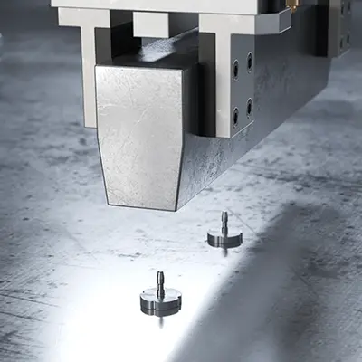 The fixing of the central transition casing (Art. No. 9914.10) for use in automated production systems...