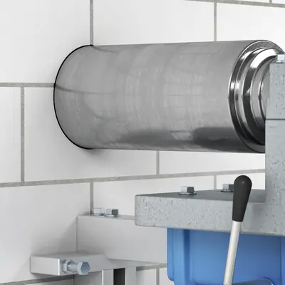 Realizzare l’apertura d’installazione con una carotatrice con Ø 150 mm.