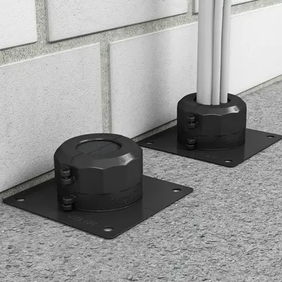 Maximum population with sheathed cables Ø 15 mm and conduits up to M40.