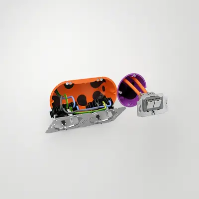 O-range ECON® 2 one-gang junction box in a 3-way combination with the O-range ECON® Data (Art. No. 9280-22).