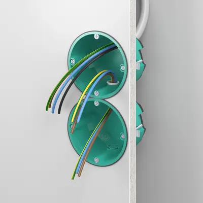 Fully insulated through-wiring at the normative centre distance of 71 mm by means of support connectors (Art. No. 9060-78).