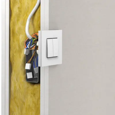 Espace supplémentaire pour bornes de raccordement.