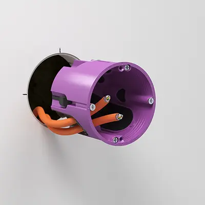 Insérez les câbles de données et de réseau sans outils dans les entrées de câbles de la membrane d'étanchéité élastique.