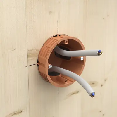 Ideaal voor de montage in elementen van massief hout met multiplexkwaliteit.