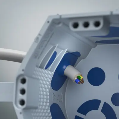 The elastic ECON® Multi-Membrane fits air-tight around the conduit or cable.