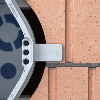 Depth stop to ensure the minimum plaster thickness.