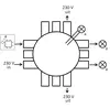 - Toepasbaar in holle plafondconstructies.
- Geschikt voor rachelplafonds en metalstudplafonds.
- Connectoren van Wago-Winsta RD
- Voorzien van 1x voeding (male zwart), 1x voeding lichtpunt (male wit), 2x doorschakeling lichtpunt (female wit), 1x lichtpunt op centraaldoosdeksel.