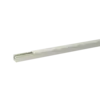 - Geleverd met deksel.
- Voorzien van sleufen spijkergaten.
- Inwendige afmetingen: 15 x 15 mm