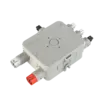 - Voorzien van 1x voeding (male rood), 1x voeding lichtpunt (male wit), 2x lichtpunt aansluiting (female wit).
- Attema connectoren Installeren 2.0.